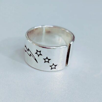 Gleaming Smiles: 925 Silver and Gold Plated Happy Face Rings - Image 4