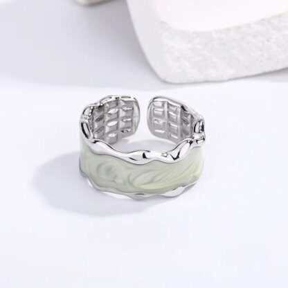 925 Sterling Silver Wave White Ring: Embrace the Flow of Elegance