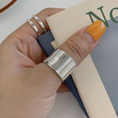 Exquisite 925 Silver Finger Rings: Adorn Your Fingers with Elegance