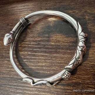 Exquisite 925 Silver Lotus Leaf Bracelet: Handmade Elegance