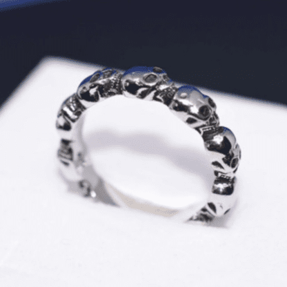 Vintage Sterling Silver Skull Band Ring: Rebellious Street Jewelry
