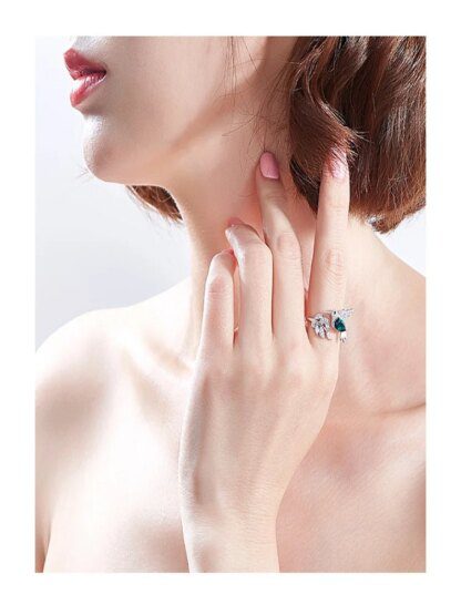 Enchanting Emerald Hummingbird Ring with Adjustable Fit - Image 4