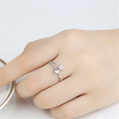 Sparkling Feline: Adjustable Crystal Zirconia Cat Ring - Image 4