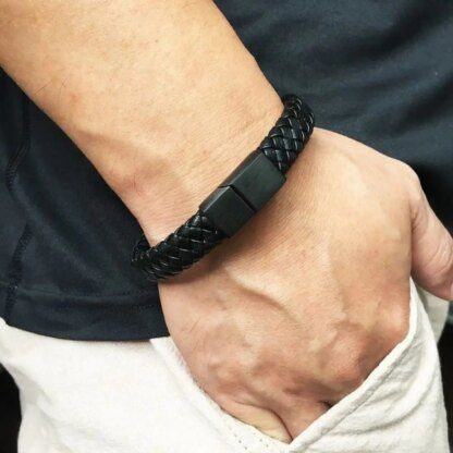 Retro Leather Open Cuff Bracelet with Intricate Rope Design - Image 2
