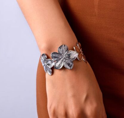 Exquisite Silver Textured Flower Wide Cuff Bracelet: Adorn Your Wrist with Floral Elegance - Image 2