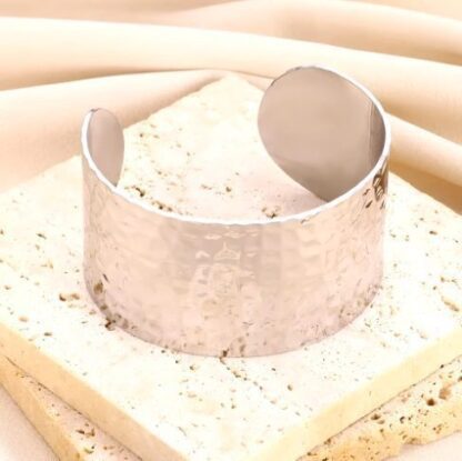 Exquisite Hammered Silver Cuff Bracelet: Timeless Elegance