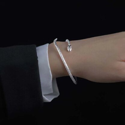 Serpentine Elegance: Snake Shape Bracelet for Women's Fun Party Fashion - Image 4