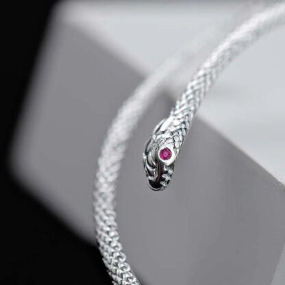 Serpentine Elegance: Snake Shape Bracelet for Women's Fun Party Fashion - Image 7