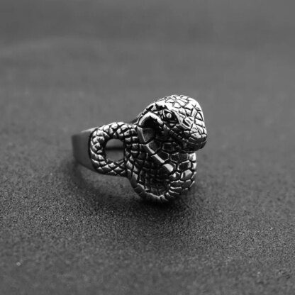 Wild Cobra Snake Ring: Stainless Steel Men's Accessory