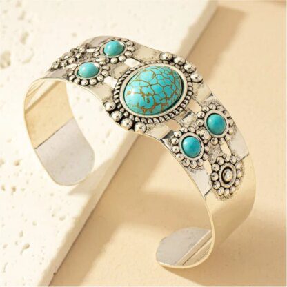 Vintage Turquoise Inlaid Bohemian Cuff Bangle - Image 3
