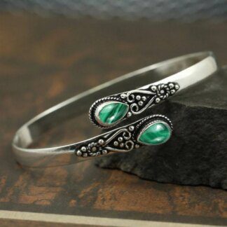 Exquisite Silver Inlaid Green Gem Adjustable Bracelet for Women