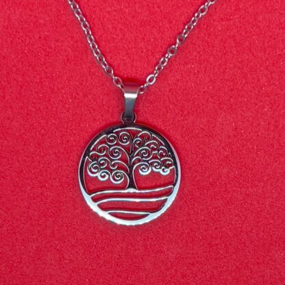 Silver Tree of Life Pendant Necklace with Free Tracked Delivery