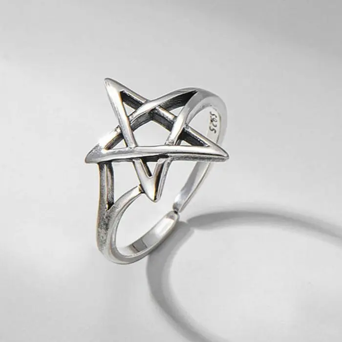 Celestial Radiance: Shimmering Silver Star Ring